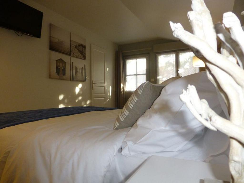 Le Clos Du Miroir Courset Kamer foto